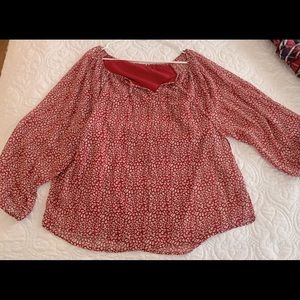 Cute 2XL top. Only worn one time.